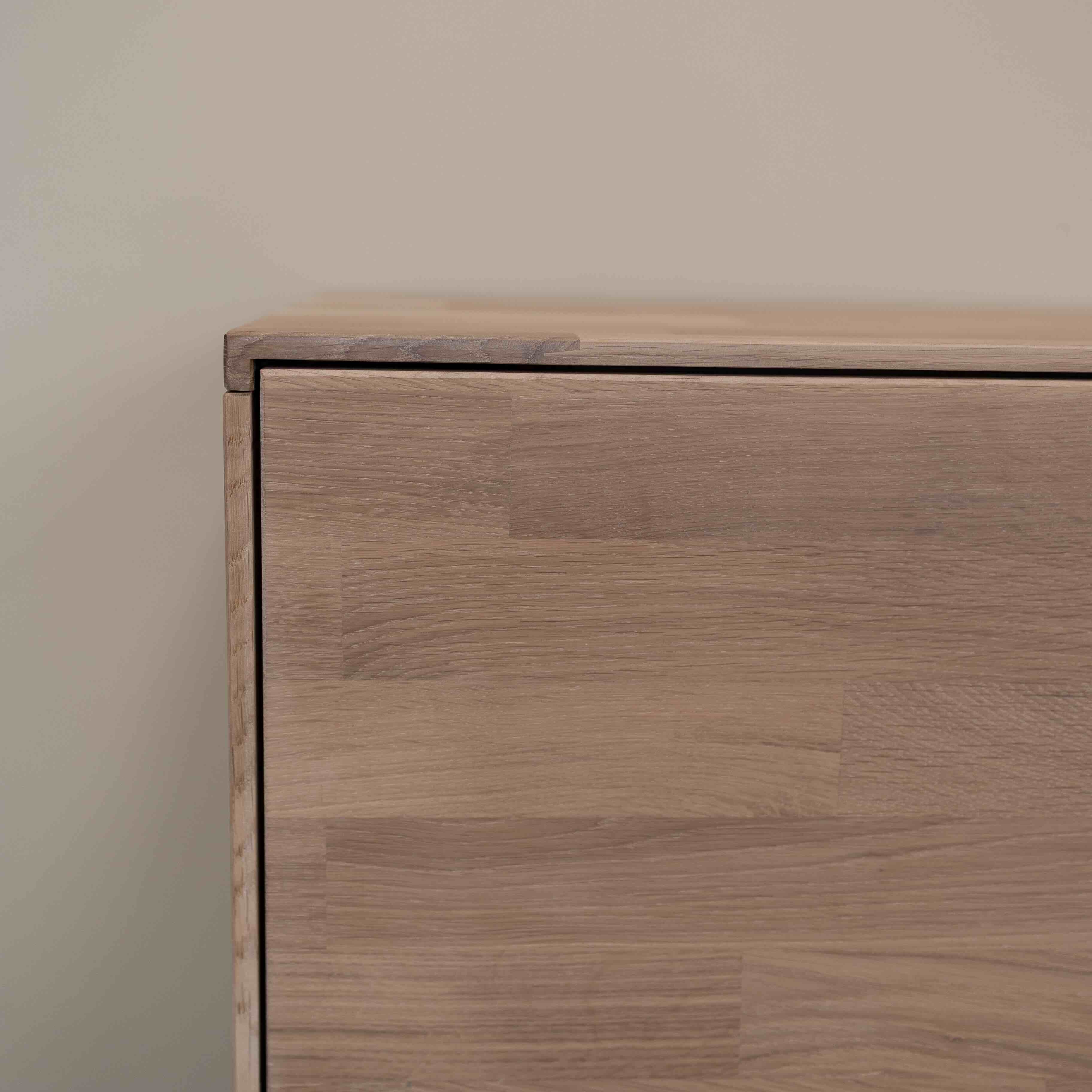 Meuble TV en bois massif de chêne durable style scandinave